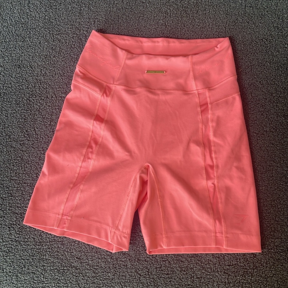 Gym-shark bike shorts Whitney Simmons booty scrunch Small